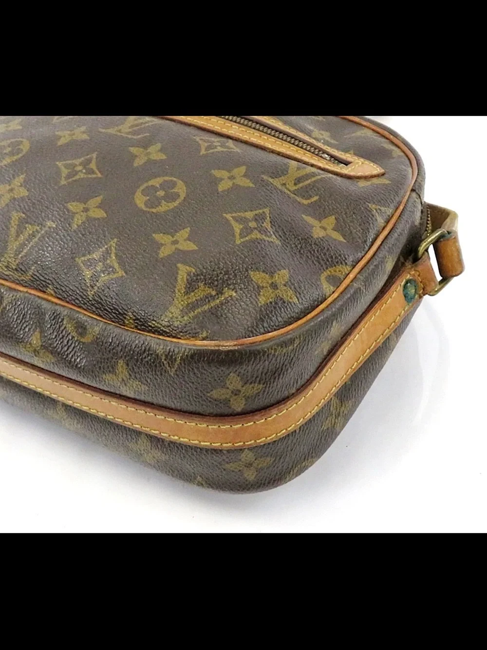 Louis Vuitton classic louis